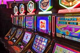 Studio Live Roulette gapura bola dengan roda putar HD dan dealer profesional